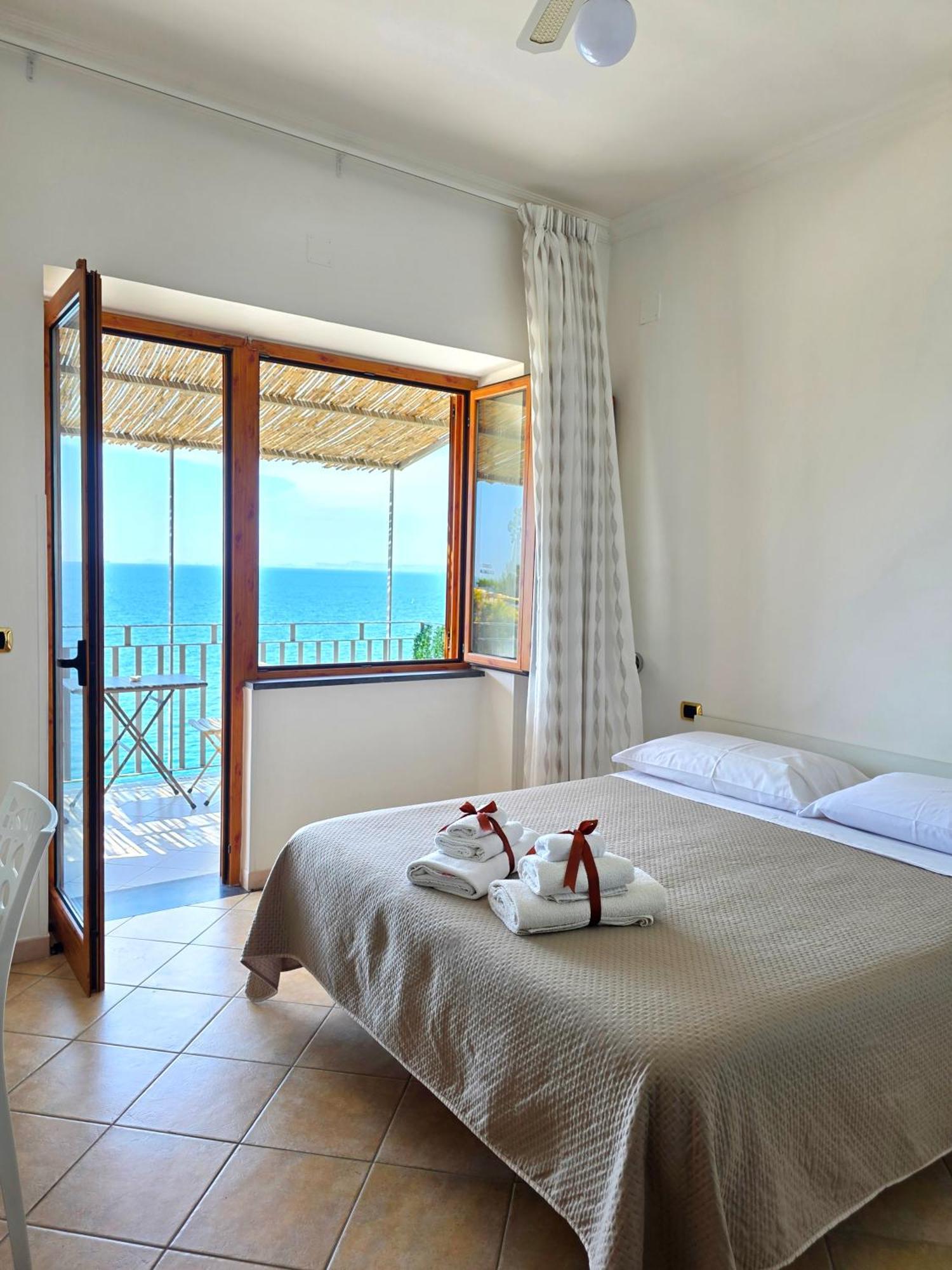Oasi Relais Bed & Breakfast วีโกเอเกวนเซ ภายนอก รูปภาพ