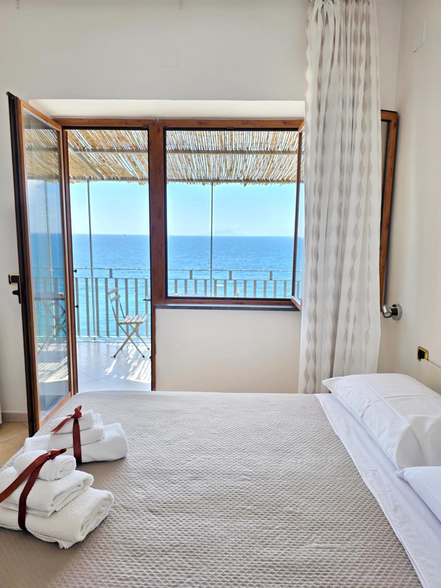 Oasi Relais Bed & Breakfast วีโกเอเกวนเซ ภายนอก รูปภาพ