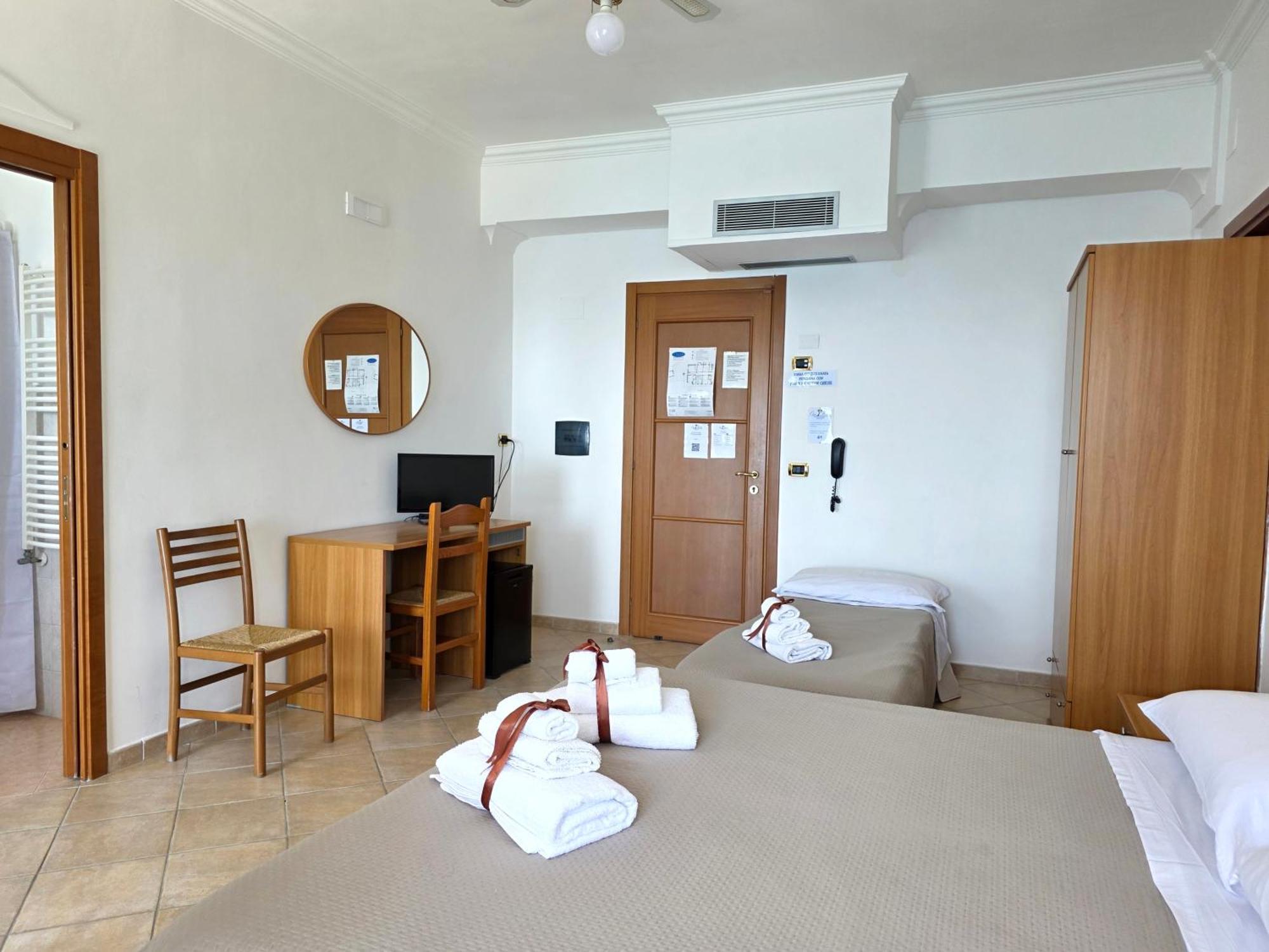 Oasi Relais Bed & Breakfast วีโกเอเกวนเซ ภายนอก รูปภาพ