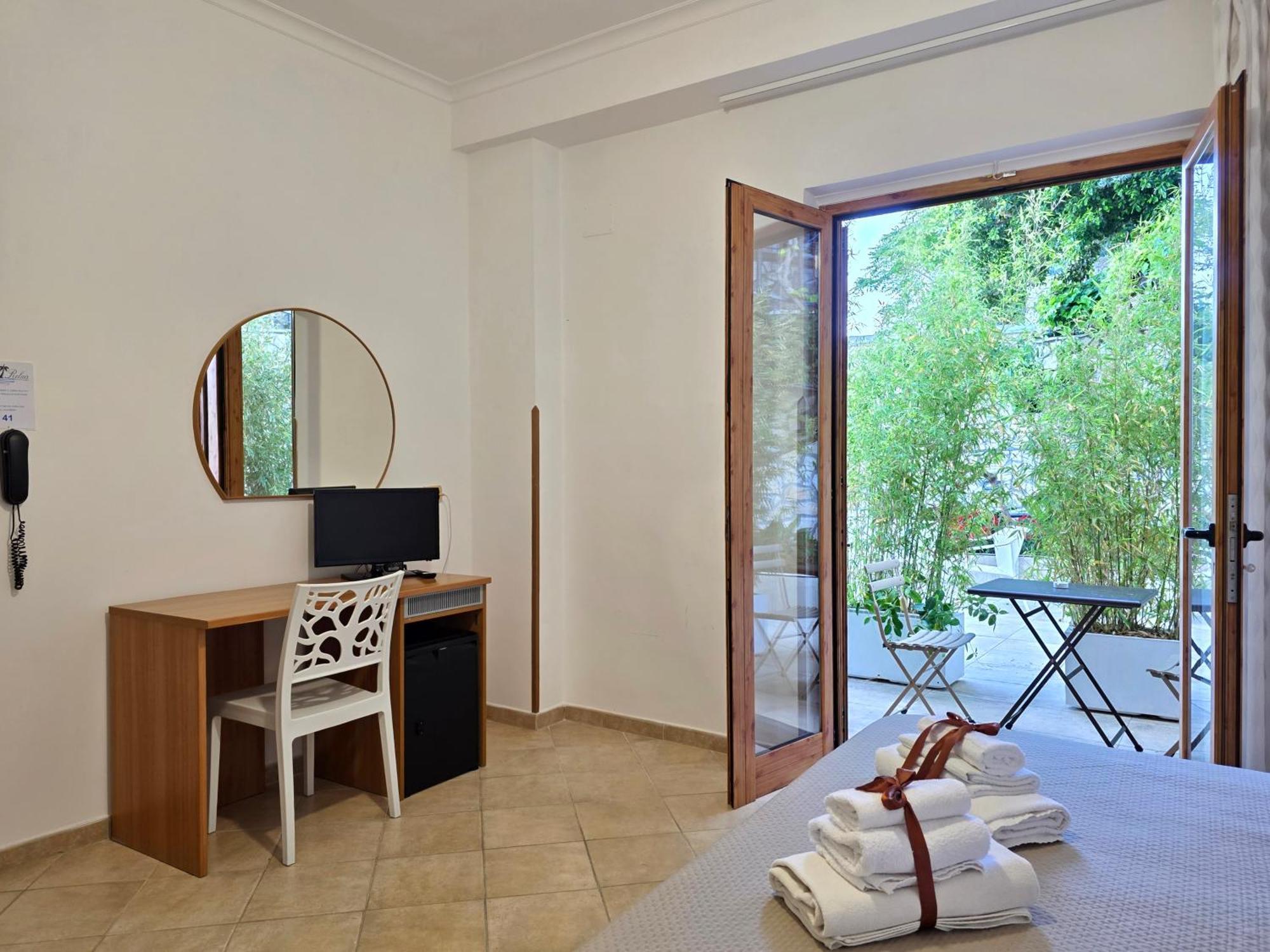 Oasi Relais Bed & Breakfast วีโกเอเกวนเซ ภายนอก รูปภาพ