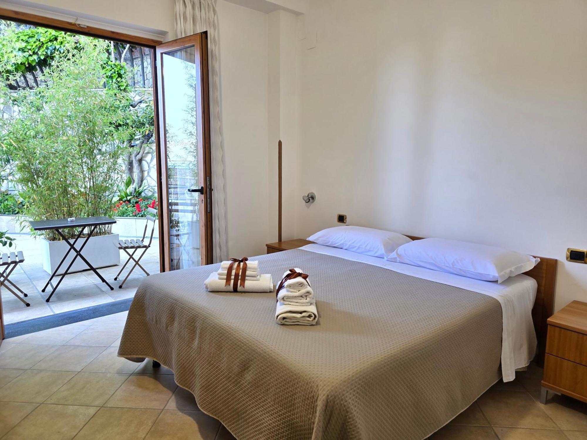 Oasi Relais Bed & Breakfast วีโกเอเกวนเซ ภายนอก รูปภาพ