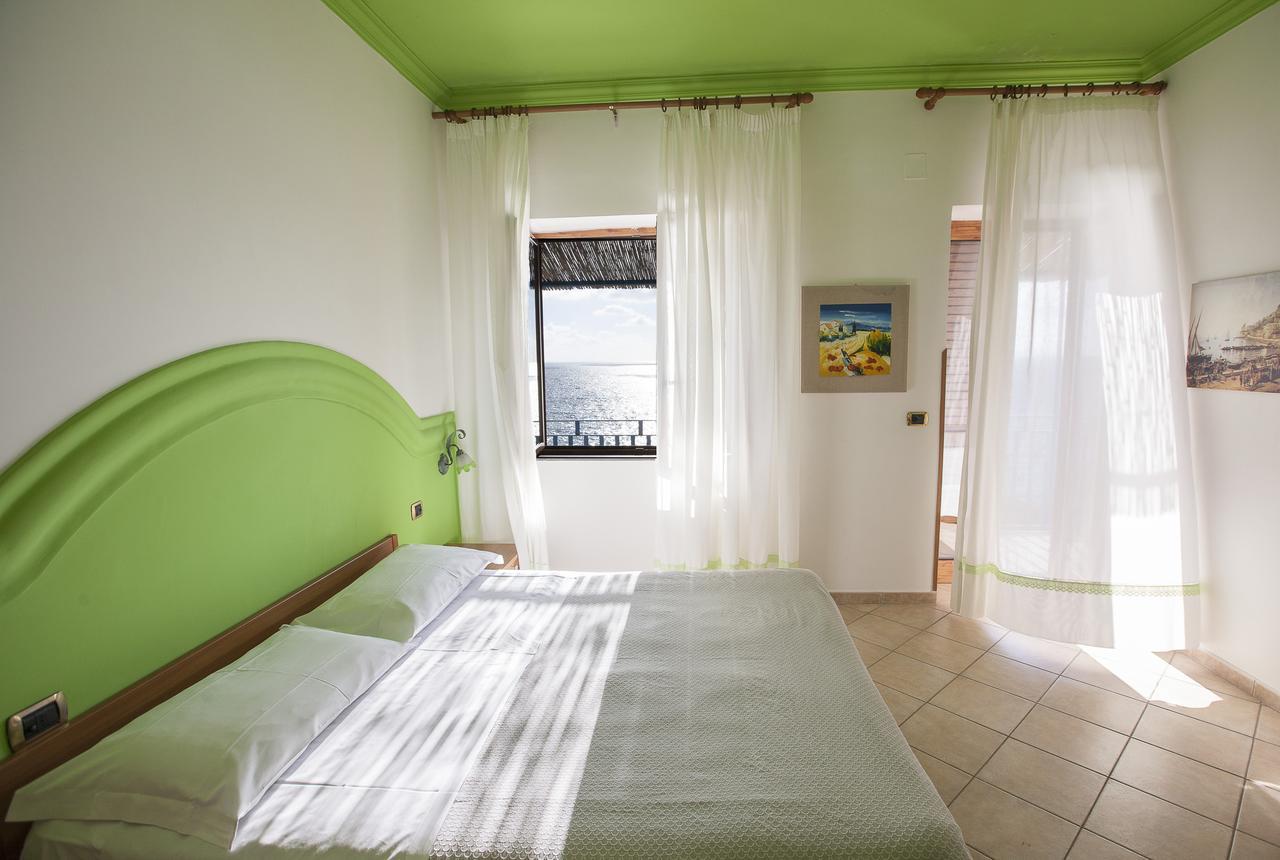 Oasi Relais Bed & Breakfast วีโกเอเกวนเซ ภายนอก รูปภาพ